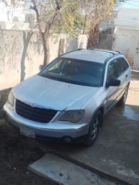 صالون • ٢٠٠٧ • ناحية القياره