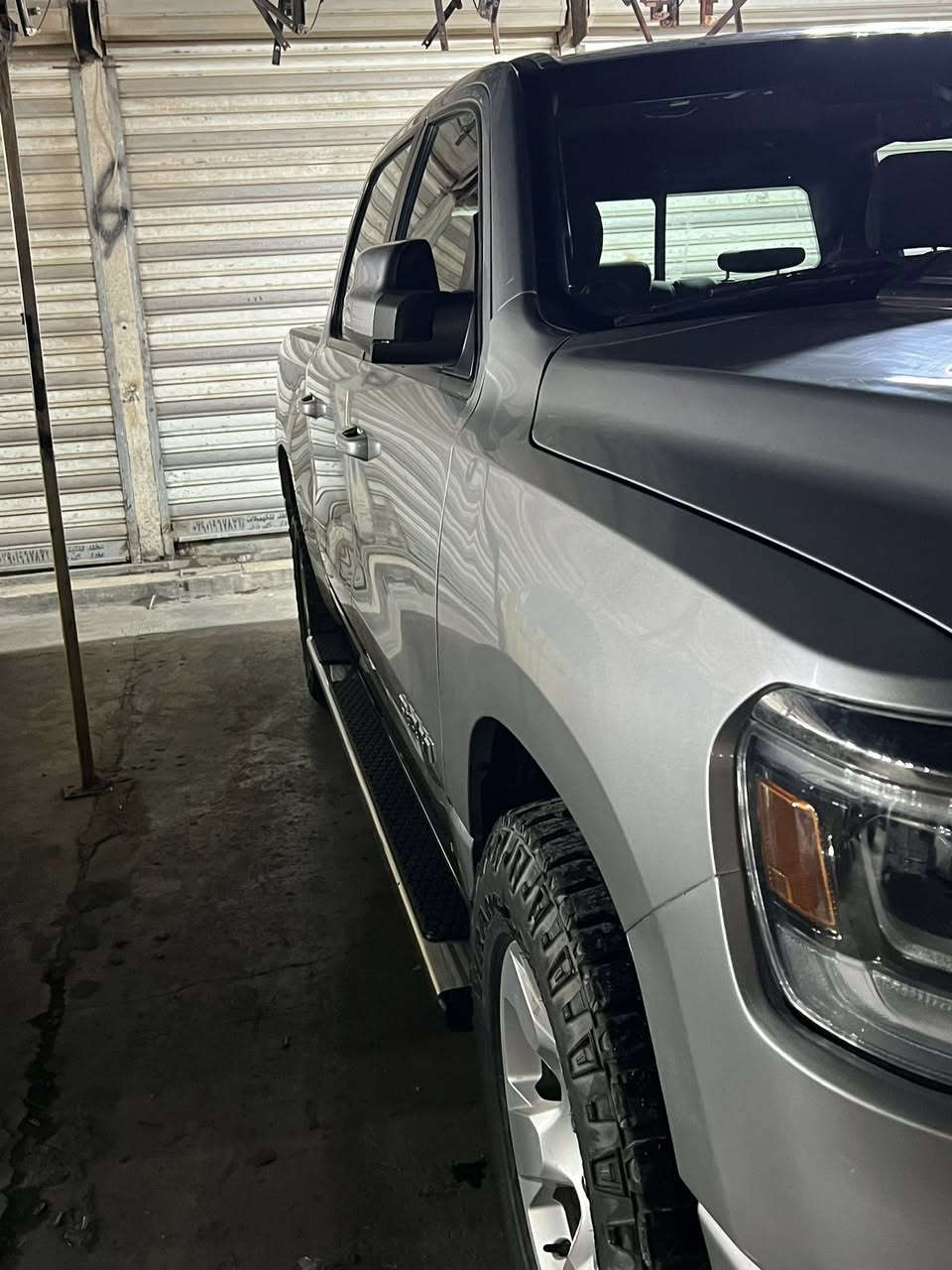 السلام عليكم
لون ستار ٢٠٢٢
٥٧٠٠/٨
باب طويل بدي قصير 
٢٧٠٠٠السعر
‏***********
