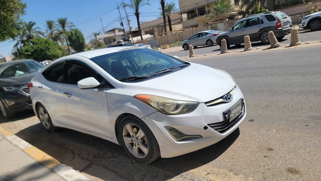 ***********
النتره 13 وارد أمريكي بيه قطعتين صبغ بدون دواخل مكينه 2000  جاهزه من كلشي مكاني بالحله السعر 85
