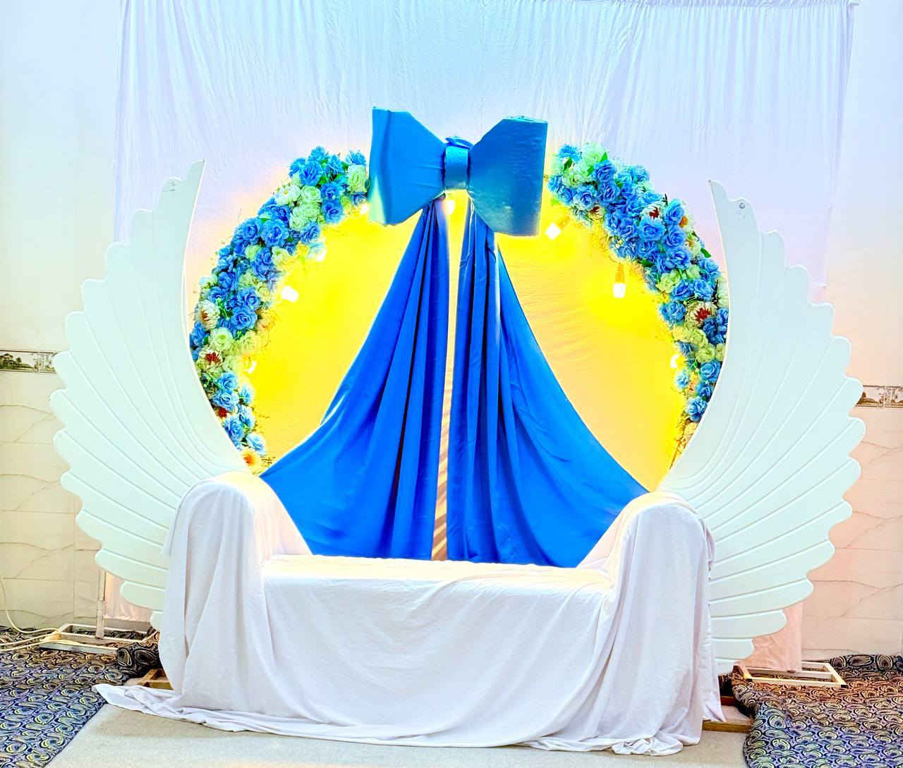 (التميز مع كوشات نونه)🕺💃
&خطوبة 💍 
&حنة  👰🤵
&عرس 🤵‍♂️👰🏻‍♀️
&عيد ميلاد   🎂

*تتكون الكوشة من
*ستائر خلفية بيضاء 🌫
*قوس ورد / او   نفاخ 🌹 🎈 
*شازلونة كلاسيكية  💺
*طاولة امامية  
* 3 طاولات جانبية 
*تلبسات ذهب عدت اشكال✋🏻🖐
*مرايا 🪞
*قبولات / هل تقبلين ؟ نعم قبلت !⁉️💎
*مغطس🛁
*ستان كيك مع الشوكات و السكين 🍽🎂
*اقداح  للعرسان 🍺🍺
*القران الكريم 📖
*صينية بياضات🍚
*شمعدان🕯
*نشرة ضوئي شلال و انارة 🧬 
( يختلف التزين حسب المناسبه)

للحجز والاستفسار مراسلة  
🤳الصفحة او واتساب (788 648 5940📞

 🚚التوصيل بابل اقضيه ونواحي كربلا نجف ديوانيه 
    
الفرح الدائم ان شاء الله


**إذا كنت صاحب هذا الإعلان وتريد حذفه لأي سبب، رجاءا أرسل رسالة إلى الدعم الفني**