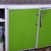 للبيع • خزائن • ديكور