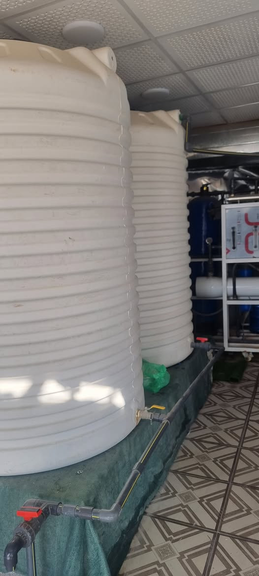 السلام عليكم محطة ماء للبيع كاملة
تتضمن سنك وتانكيات 4 كلهن  حجم 2000 
المكان صلاح الدين تكريت  السعر
 مليونين وسبعمية وبيها مجال  للاستفسار اتصل ***********
