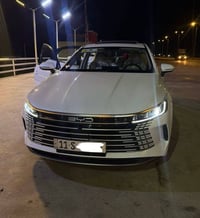 عندي بي واي دي البيع دستروير ام فتحه  جديده زيرو سياره  مكاني بغداد ٠٧...