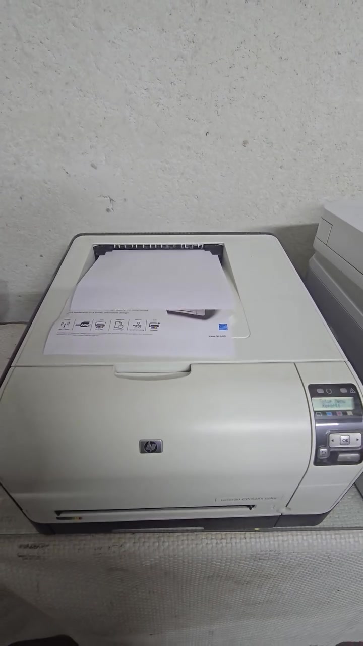 طابعه hp ملونه
سحب فقط
ليزريه كاترج بودره
تربط مع الموبايل والحاسبه
السعر 75الف
توصيل كل المحافظات


**إذا كنت صاحب هذا الإعلان وتريد حذفه لأي سبب، رجاءا أرسل رسالة إلى الدعم الفني**