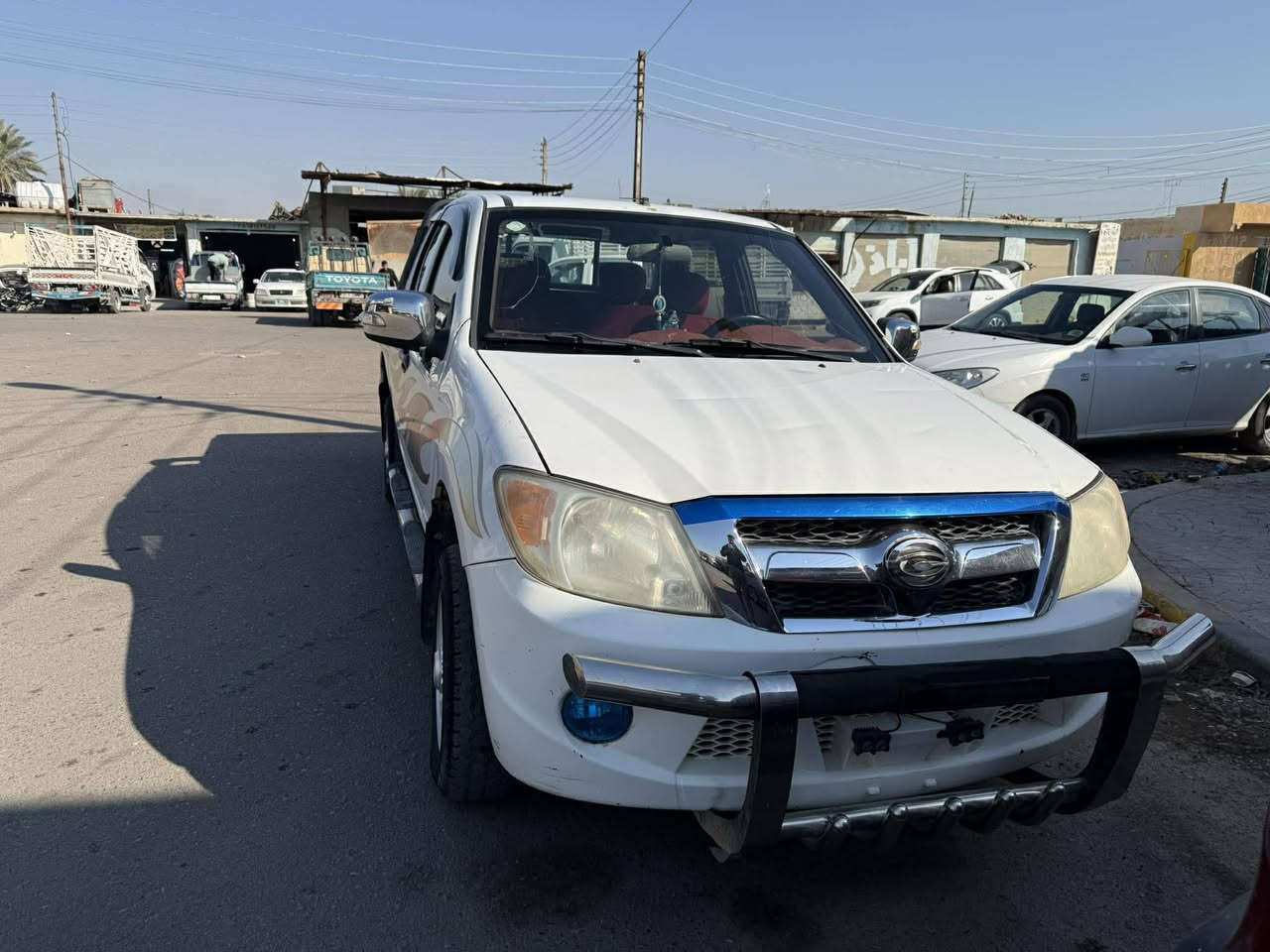 السلام عليكم سيارة كنو للبيع موديل 2014مكفوله منفيس اوراق كامله بسم صاحبه كهربائية كله شغاله وترهم مراوس السعر 48وبيه مجال بسيط العنوان صلاح الدين بلد للاستفسار اتصل ***********
