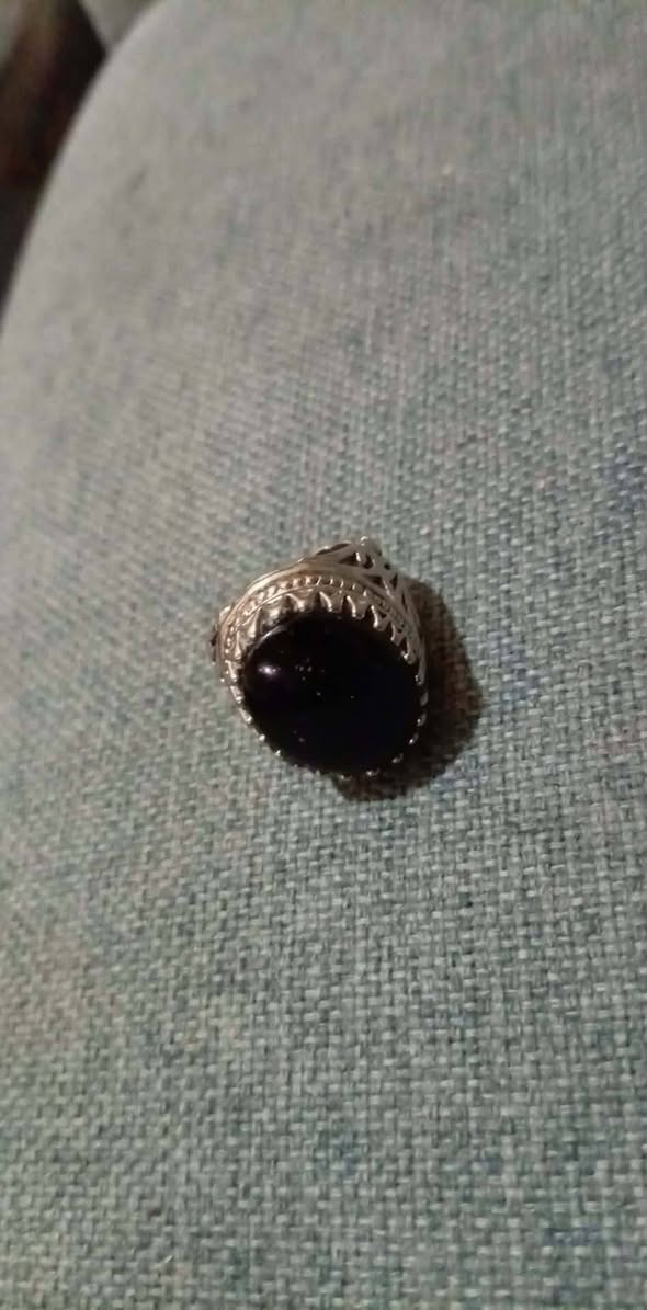 حجر فضه 925 شفه العبد العقيق اليماني الأسود  سعر 55الف
773 394 0739


**إذا كنت صاحب هذا الإعلان وتريد حذفه لأي سبب، رجاءا أرسل رسالة إلى الدعم الفني**