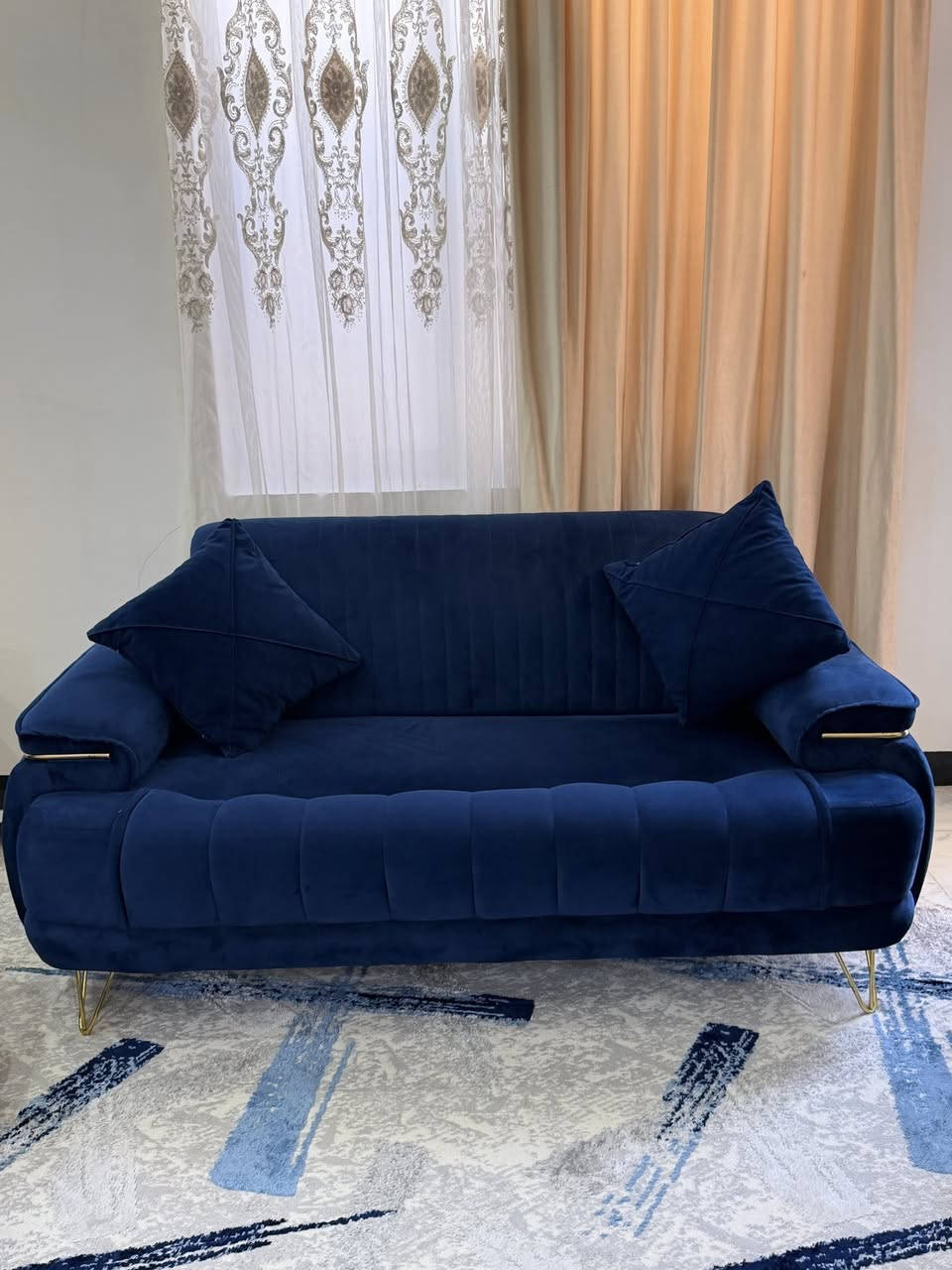 بيع بداعي السفر طخم جديد ثقيل جدا محافظه علينو بلغطيات جلخ مابينو نظيف مثل الورد جديد وأخو الجديد ثقيل ٥ قطع مع ٨ كوشات ممكن يرهم بغرفه وحدي ويمكن يرهم يتوزع ضغط عالي ب٦٥٠ وبينو مجال بسيط جدا سعر الشراء ١٤ ورقه عنوان مزارع ثالثه قرب جامع القادر


**إذا كنت صاحب هذا الإعلان وتريد حذفه لأي سبب، رجاءا أرسل رسالة إلى الدعم الفني**