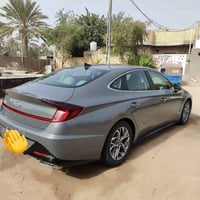 ورحمه الله وبركاته سياره سوناتا 2023 السياره بيها ثلاث قطع السياره هاي...