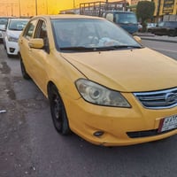 بي واي دي موديل ٢٠١٣ السياره حره  السياره تخم تاير  تبريد شغال السياره...