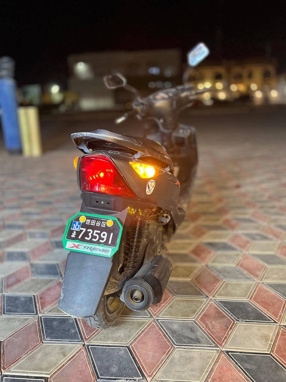سلام عليكم 
دراجه نارية ثعلب يباني 🦊
الدراجه مامفتوحه نضافتها 80 بل 100 
الدراجه يرادلها غسله ويكعد مال جناي 
محتاج فلوسها واريد ابيعه 
***********هـ
