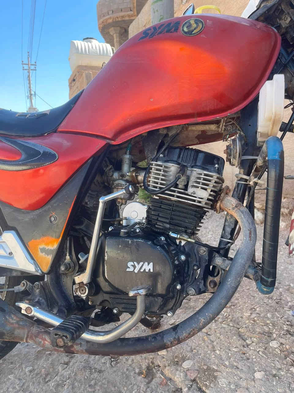 للبيع سايم٢٠١٣  نضيف السعر ٥٥٠ وبي مجال للاستفسار***********
