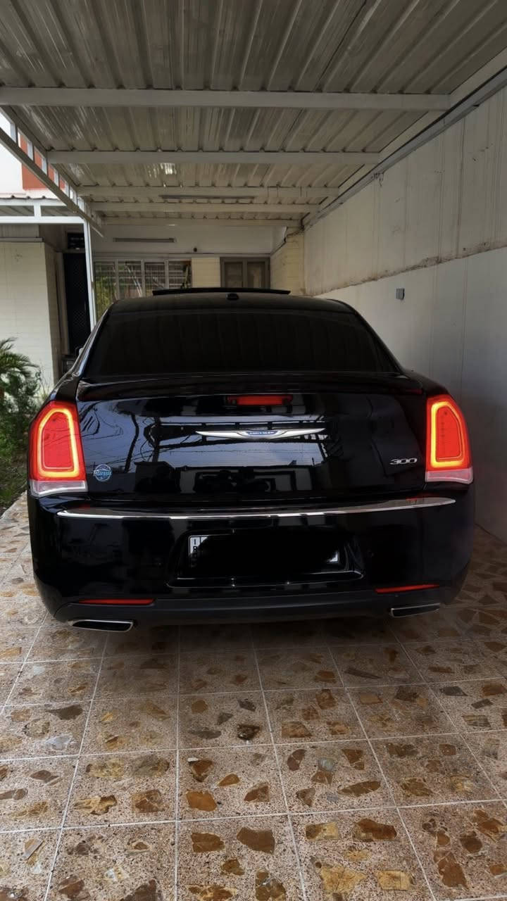 الموديل: 2021
الفئة: c
المحرك: V6 سعة 3600
الحالة: مكفولة كفالة عامة من الصبغ والتبديل والفتح وحتى من البارد فقط  
الممشى: 50 ألف حقيقي بشرط
السنوية: جديد
هزة : جديد
الفحص: جديد
التحويل: بشرط

المواصفات:
1- فئة cفول 
2- بصمة تشغيل عن بعد 
3- فتحة بانوراما
5- نظام سبورت
7- كشنات كهرباء
10- مثبت سرعة
11- كاميرا خلفية
12- مرايا جانبية هيتر
13- حساسات
14- دخول ذكي (بصمة)
15- بصمات ثنين وياها
16- حساسات امامي خلفي 
وباقي مواصفات فئة c المعروفة

موقع السيارة: اربيل  –
السعر :285

للاستفسار:
***********
