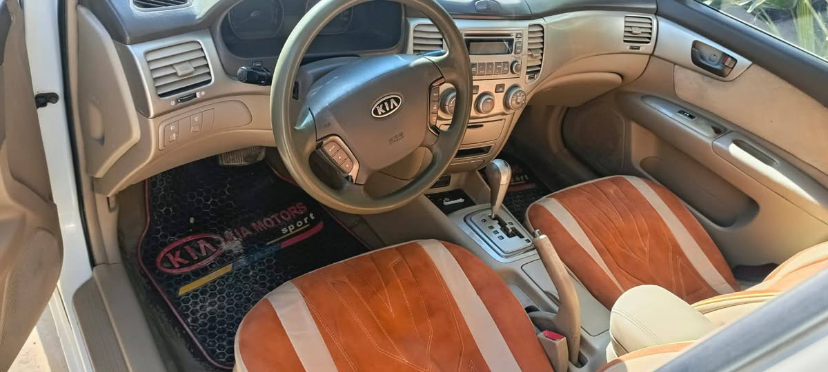 اوبتيما 2008 خليجي 2000 سياره نظيفه مابيها اي نواقص بدون ضربه او تبديل /فقط رشات صبغ تجميل وبارد على كد شبر واحد سياره خير من الله
سعر 112 وبيها مجال
*********** الشطره, ذي قار
