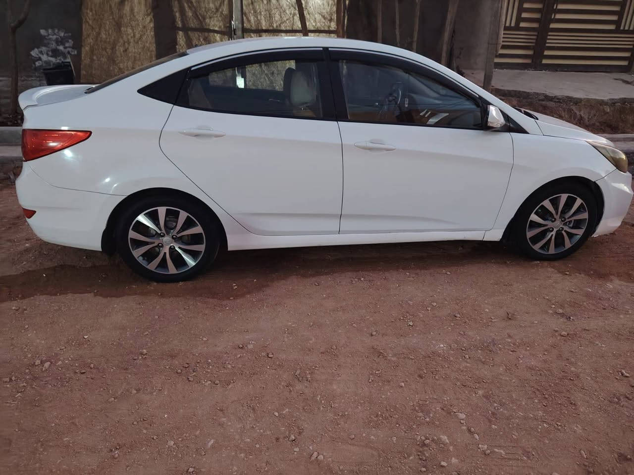 سلام عليكم اكسنت للبيع فقط رقم بابل بسمي  موديل 15خليجي  سياره جاهزه مكينه 1600 سونار مع الصور السعر 110وبيها مجال  استفسار اتصل بل رقم ودلل ***********
