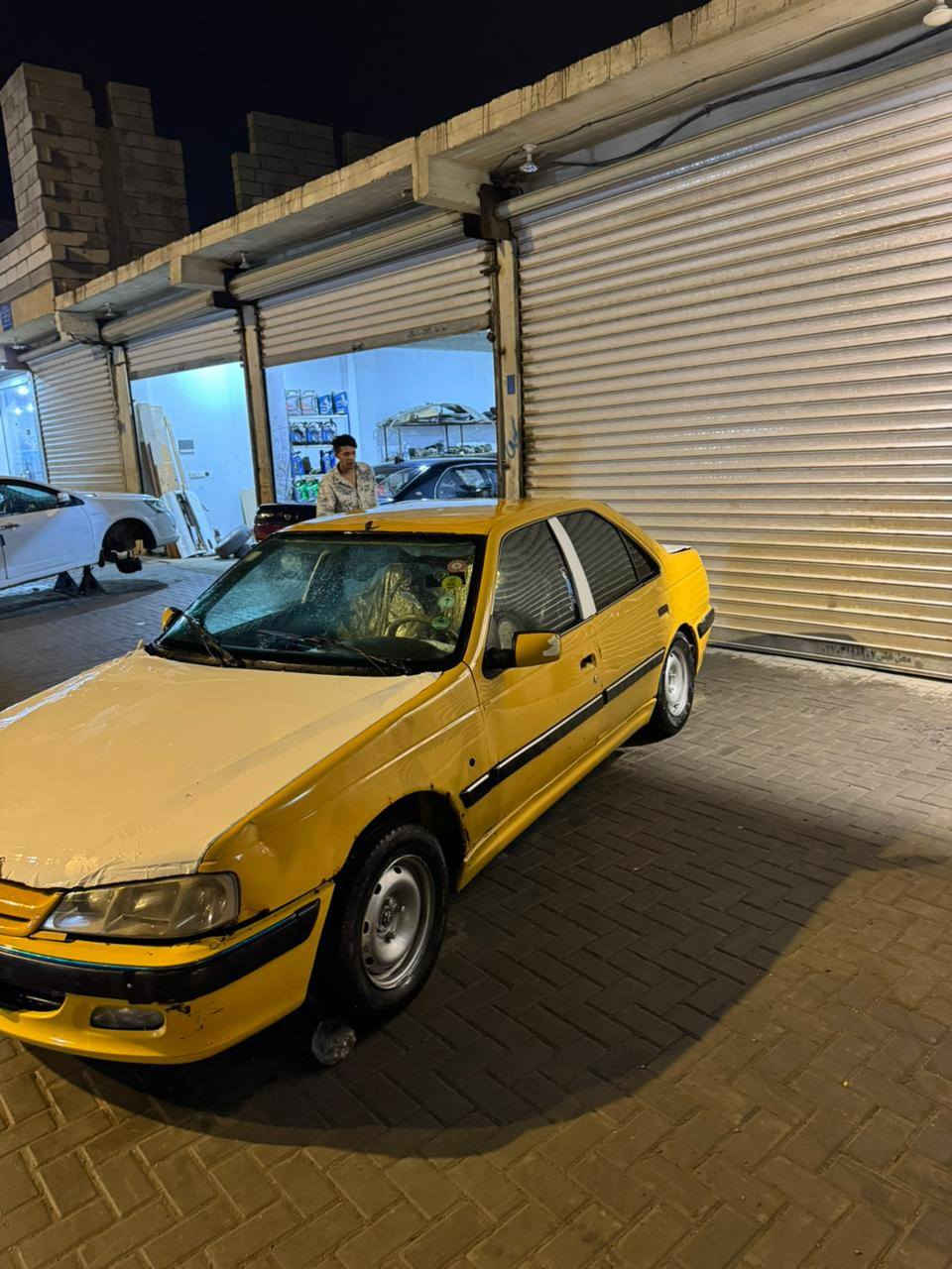 السلام عليكم بيجو بارص 2012 للبيع والمروس  مكينه كير حداده كهربائية حلوه السياره شرط التحويل السعر 27 وبيها مجال مكاني البصره ابو الخصيب رقم الواتساب ***********
