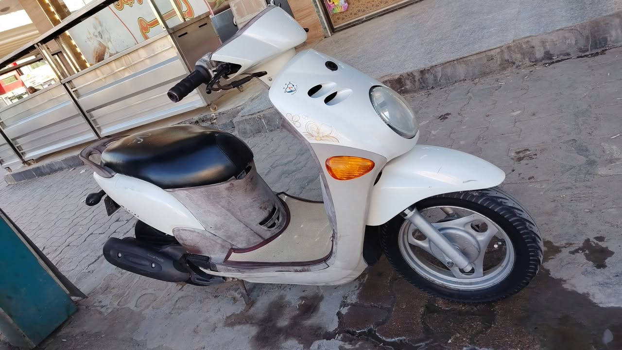 سلام عليكم ورحمة الله 
دراجه فله ياباني سرعه 120 دراجه مفوله فول مابيه اي نقص دراجه نوزل مال رمبه موجوده لوصولات مالته ويه الصور دراجه نازله قبل شهر نزلته رمبه السعر 950وبيه مجال المايعرف سعره اعبر المنشور الدراجه مشتريه اني 
مليون 200والله وموجوده الوصولات مال المعرض


**إذا كنت صاحب هذا الإعلان وتريد حذفه لأي سبب، رجاءا أرسل رسالة إلى الدعم الفني**