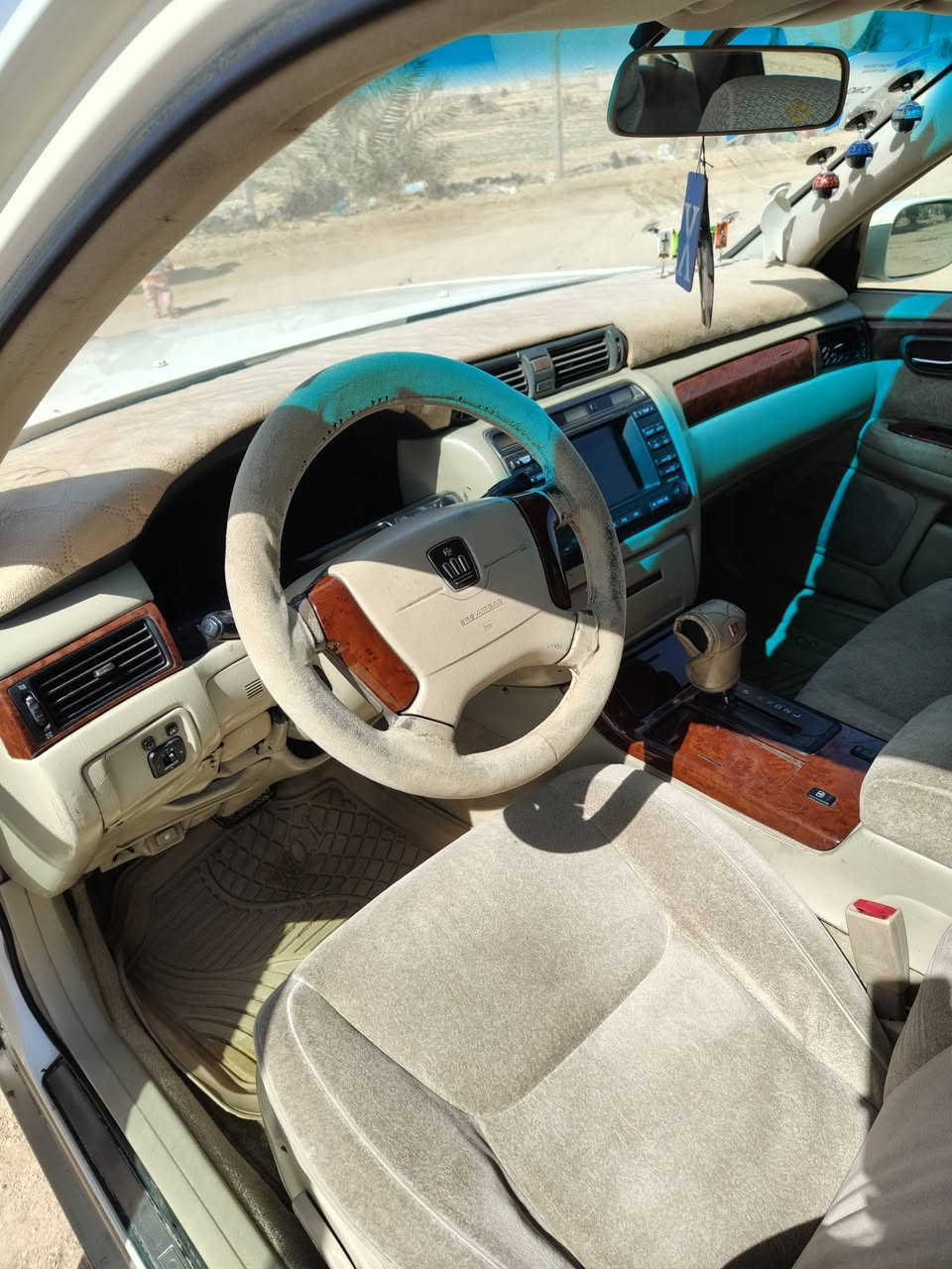 للبيع ملكه مديل 2001 
رقم صلاح الدين نكليزي  شرط المداور ثاني يوم  مكفوله كفاله عامه من كص ونقل جثه ورسميات والاصوليات  كرستال    االمواصفات 2 دكم  مكينتها ديفور الكبير      شاصي 71    ويل نجمه نفطي.  السعر 125  مكان النجف  الاتصال ع رقم  ***********
