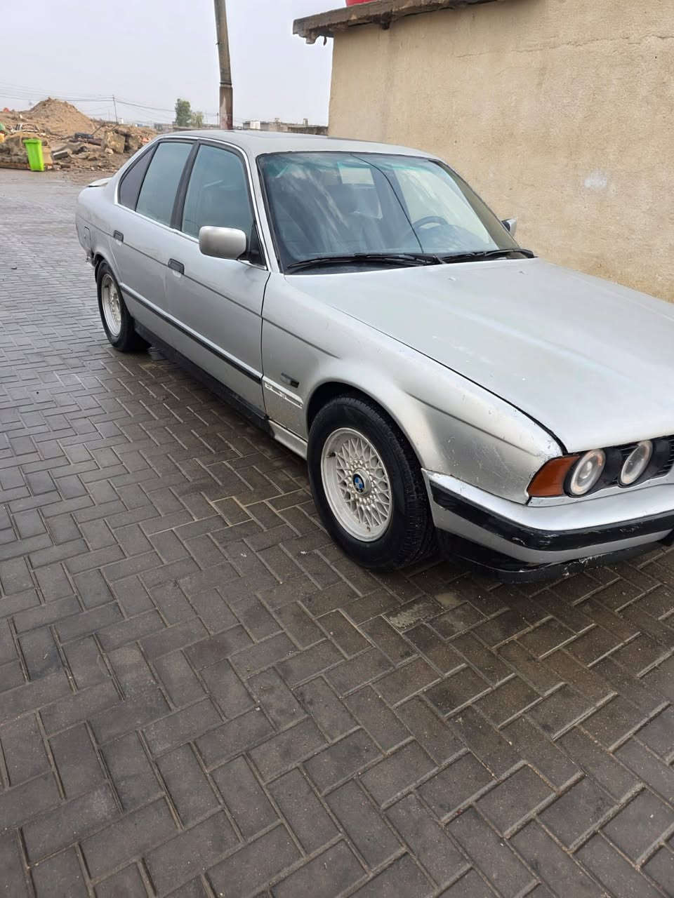 السلام عليكم
بي ام للبيع 525

كير محرك كفالة 

راعيهة موجود تحويل 

لسعر 38

***********

مكاني بصره
