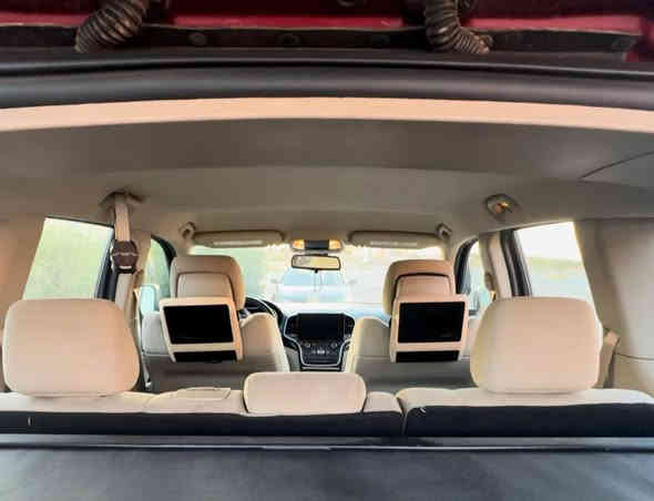 ئۆتۆمبێل: jeep grand chiroke larido 2014

 ناو زەرد 110 هه زار ميل حەقيقى رؤشتييه 
هه مو جامەكانى كامل دەبله واته دژه شكان

ســــعر $ یەک کۆمێنـت بکە راســـتەوخۆ بــۆ دێـــت🟢

زؤر خاويينه به كلن داخيل بووه 
بستێک  جاملغى سايەق سبوغه 
له گه ل  دوو ساردى بجوك 
په ره شوتەكانيشى هەمووی به شەرته 
بێ كيشەيه دەبڵ ئەكسله ٦ پستنه
وه او سه ياره كامل سيرفزه ماندى نييه
سپيريشى دانەبەزیووە
گيڕ و مەكينەشى به شەرته
شاشەشم كامل به قاعيده لؤ گؤرييه 
به س شاشه و قاعيده ى باى 300$
يانى به عام او سه ياره هه مو شتى بە شەرتە
سه يارەكه به كلين داخيل بووه تەقە و رەقەی به شەرته

ژمارەی خاوەن سەیارە👈: ***********
