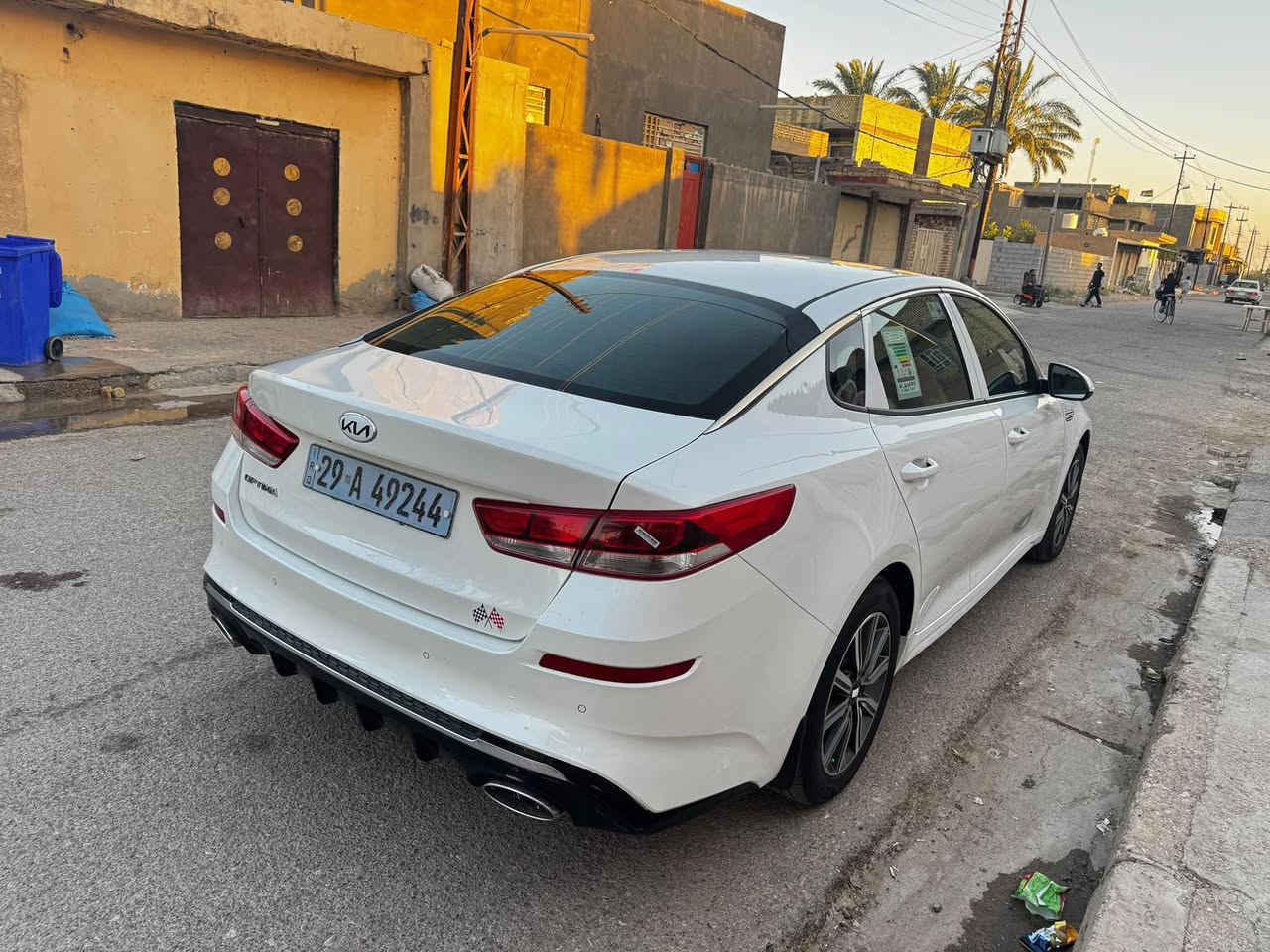 السلام عليكم
كيا اوبتيما خليجيه 2019 شكل 20كفاله مكينه 2400 دوش 
نص فول رقم واسط الجديد 
سياره كفاله من الصبغ وتبديل ولبارد 
حت دعاميات كفاله ماشيه 108كم 
 تخم تاير حداديه تبريد كله جديد 
دوشمه ارضيه وكوشنات 
لايت زينون مبدل عدسات كامله ب300$ 
سياره شرط جاهزه ومابيه نقص برغي ومال جناي 
مكاني كوت الاحرار 
***********
***********
