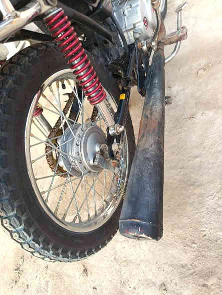 سلام عليكم دراجه للبيع ٢٠٢٠ اوراق سعره ٦٥٠ وبيه مجال  كشن جديد وتانكي وسله ويل خلفي توني شاد كهربايات كامل توه مبدله المكان( سوق الشيوخ)***********
