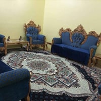 تخم • ١٠ مقاعد • ٥ طبلات