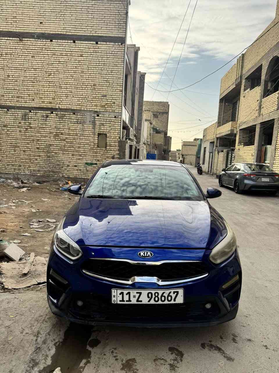 السلام عليكم فورتي موديل 2020 للبيع 
محرك 2000 دوش
گير cvt 
كفالة المحرك والگير الحادث ورقم الشاصي موضح بالصور رقم بغداد الجديد باسمي المكان بغداد الكرخ السعر 128 وبيها مجال قليل
الاتصال ***********
