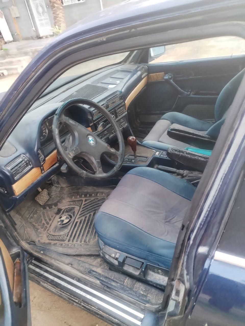 سلام عليكم 735 للبيع االسعر 28 وبيها مجال
بغداد كير مكينه خير من الله وحداديه نضيفه بس يرادلها تعمير ب الكشر سياره ب اسميي
***********
