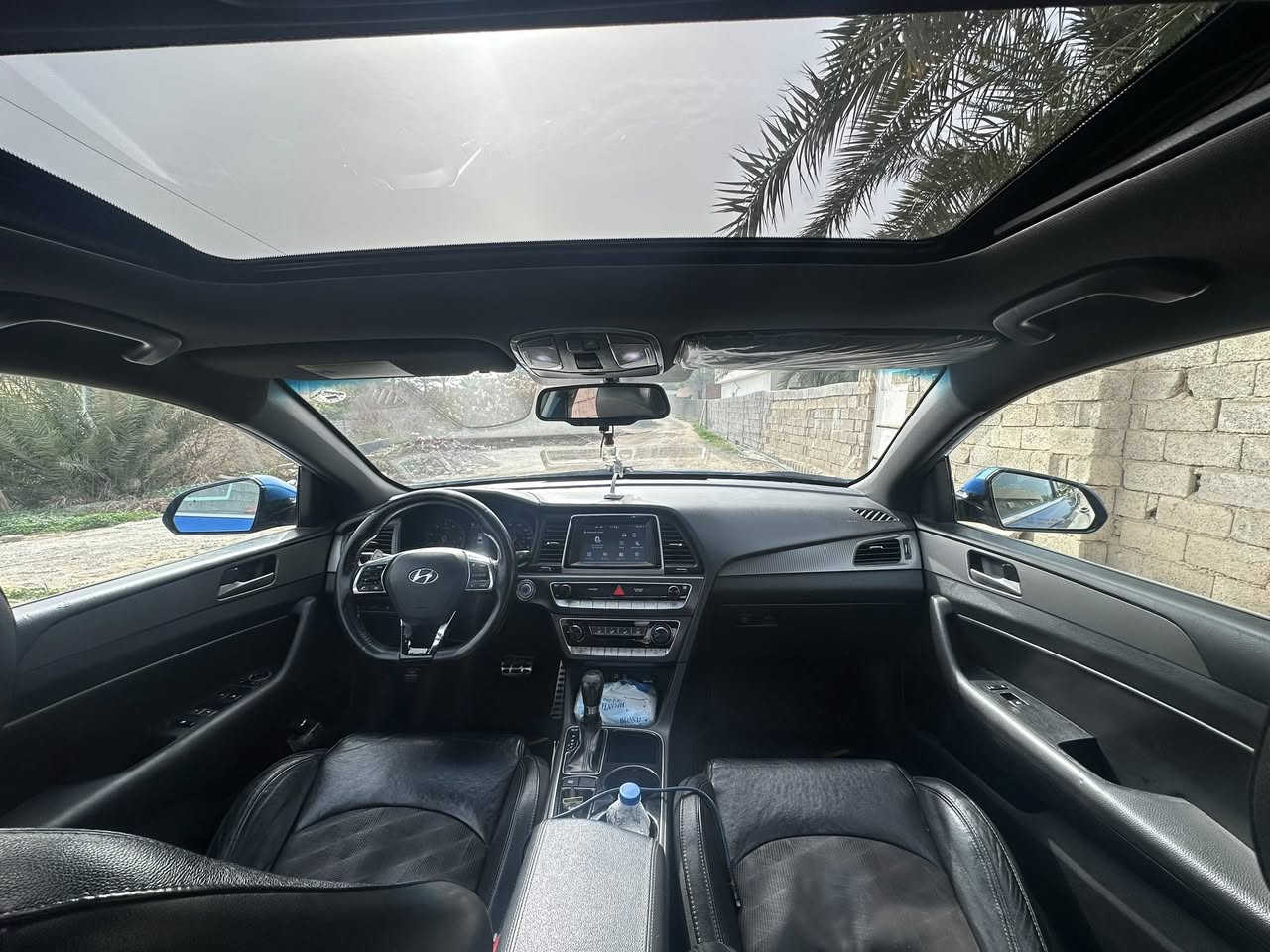 السلام عليكم
للبيع سوناتا 

 موديل ١٨

السياره حادثه موضح فقط ضربته صطحيه مكفول الحوض والشواصي مطاك ايرباك بجم كبس وصفاح بلاديه معنده الصندوق

السياره بسمي. 

ماشيه ٨٤ ميل 

محرك 2400 Gdi 

السعر ١٢٥ ورقه وبيه مجال 

مكان السياره الراشديه 

الرقم ***********
