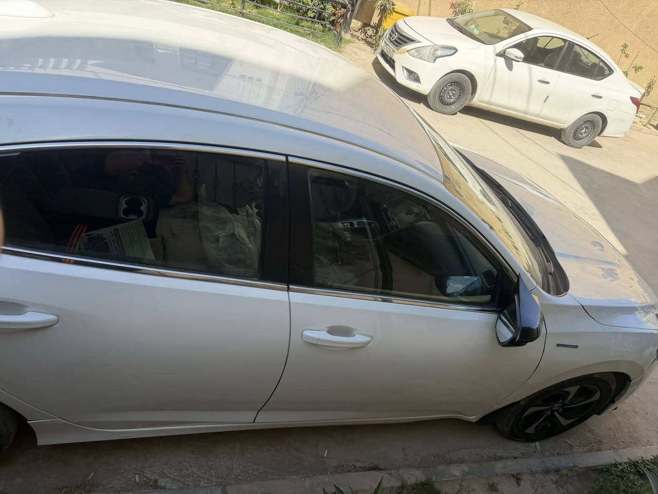 السلام عليكم ورحمه الله
هوندا انسايت 2022 هايبرد

فئه EX

محرك 1500 هايبرد اقتصادي

151 hp

تفويله تمشيك فوك 850 كيلو حسب دوستك

كير دكم

كير Electric cvt

كاميرا خلفيه

٣ وضعيات للكامره الخلفية

كاميرا جانبيه

رادار امامي

مثبت سرعه

شاشه جبيره

تدعم ابل كار بلاي اندرويد اوتو

اتجاهات ع عداد تطلع

تحكم ستيرن جهتين

[]

السياره ماشيه 105k
اقتصاديه وحلوه معروفه شنو الانسايت حادث السياره لا ماثر  مثل ما موضح بل صوره ع بطاريات لا عله منضومه الهايبرد  السياره   دعاميه 
وصار بيها حادث جوه قبق البانزين هنا بل عراق  
السعر 130
للبيع او مروس حسب القناعه 

مكاني بغداد 
***********
