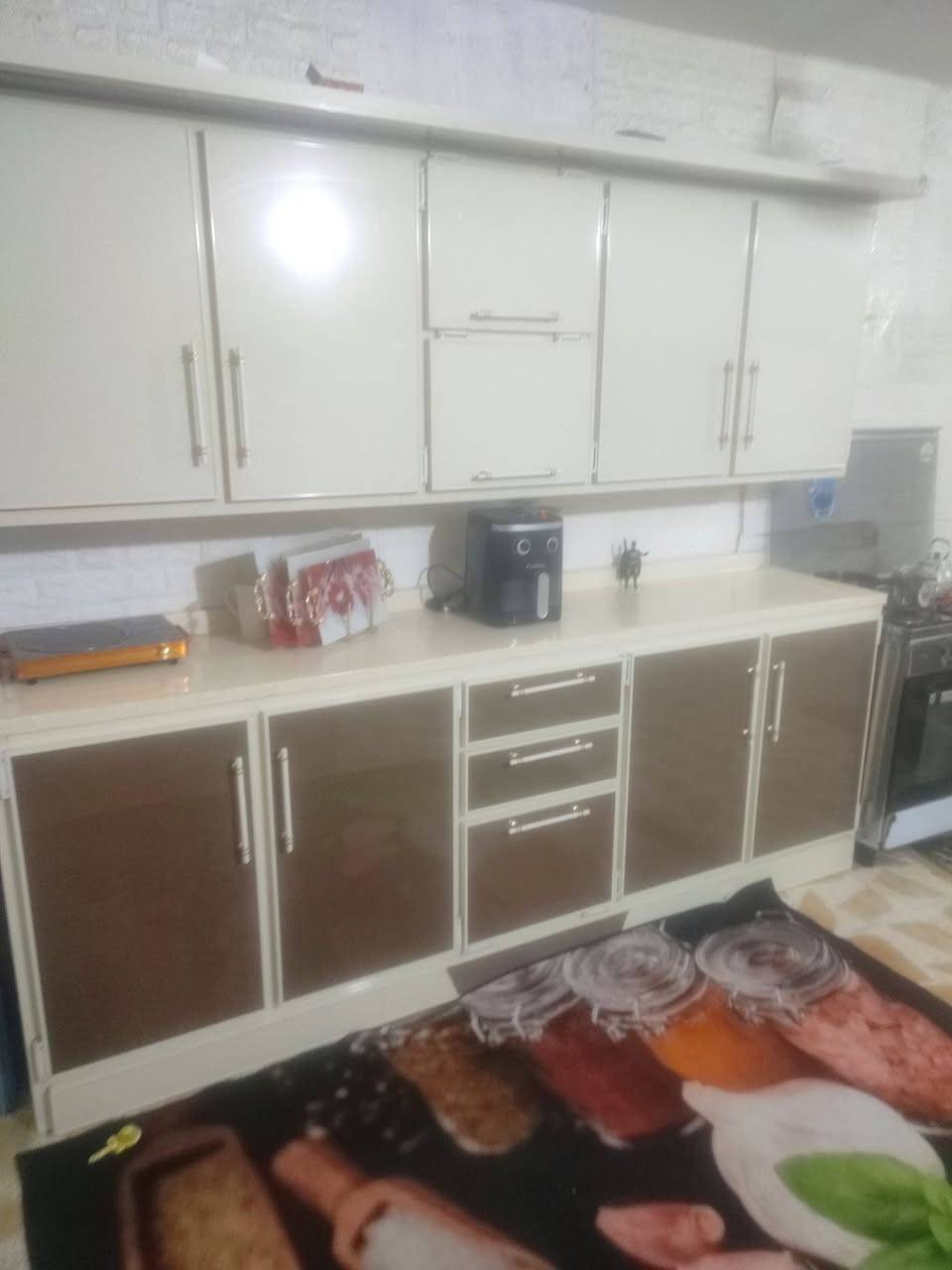 كاونتر تفصال  3ونص متر +سنك متر ونصف للبيع مرمر السنك +الكاونتر  بمليون وبيه مجال  الاتصال على الرقم ***********
