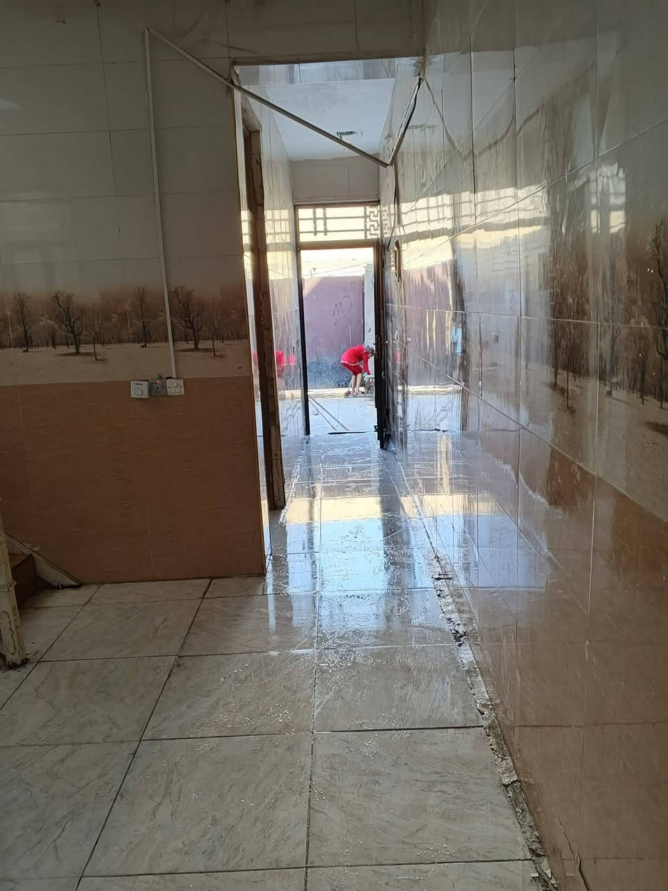 بيت لبيع زراعي ١٠٠ متر نهايت عمارات سعيده قرب حسينيات سيد شهداء شارع لمقلع سند 25،، ***********
