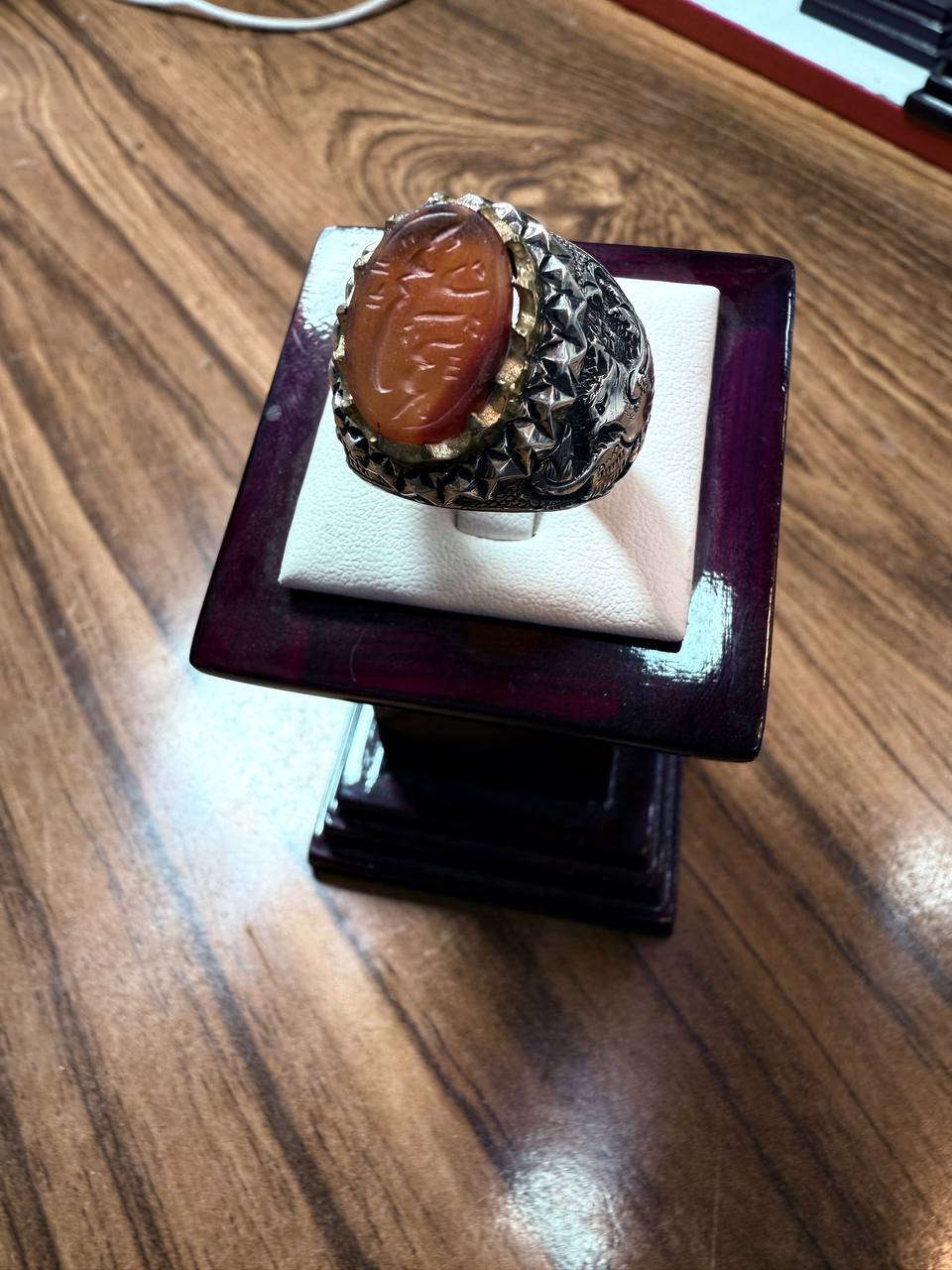 خاتم عقيق يماني صياغه يدويه قلم زني مخطوطه (ياحبيب الله)
رقم واتساب ***********
