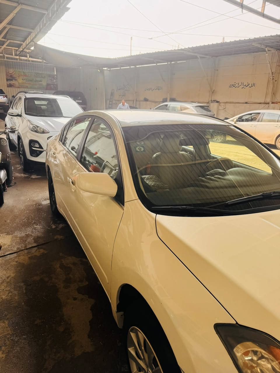 السلام عليكم جمعة مباركة 🤍 نيسان التيما موديل 2009 حادثها جاملغ خلفي والباب ومصبوغة عام للجماليه لون لؤلؤي نضافتها 100 /100 كير محرك كفاله رقم بغداد رباعي شبهه مميز مكان السياره بابل الحله السعر 82 وبيها مجال للتواصل 📞 ***********
