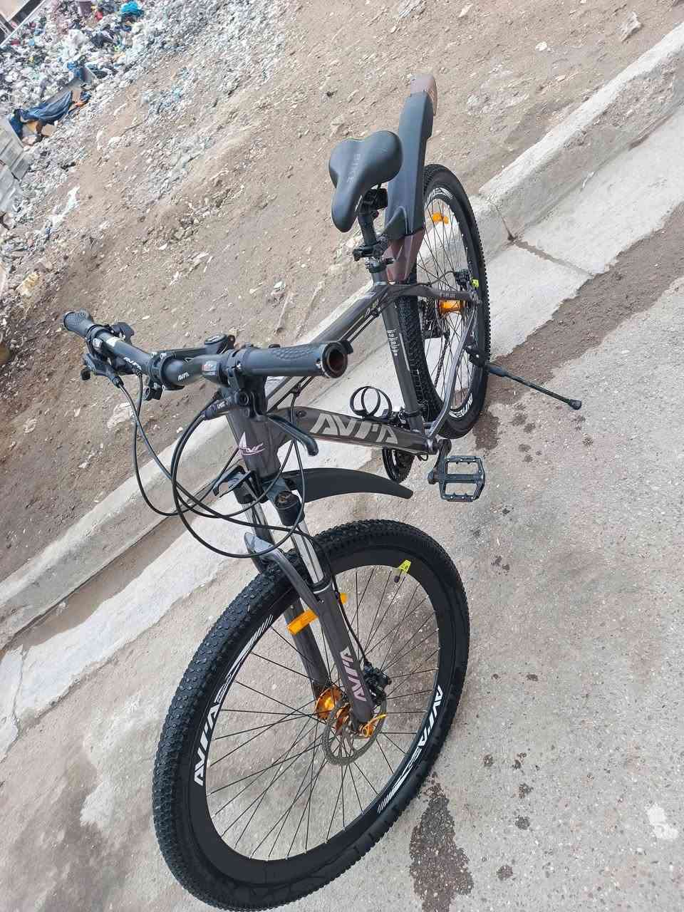 السلام عليكم بايسكل للبيع نوع ياباني حجم 27 السعر 175الف وبي مجال مكاني بغداد البياع الشراي يتصل على رقم ***********
