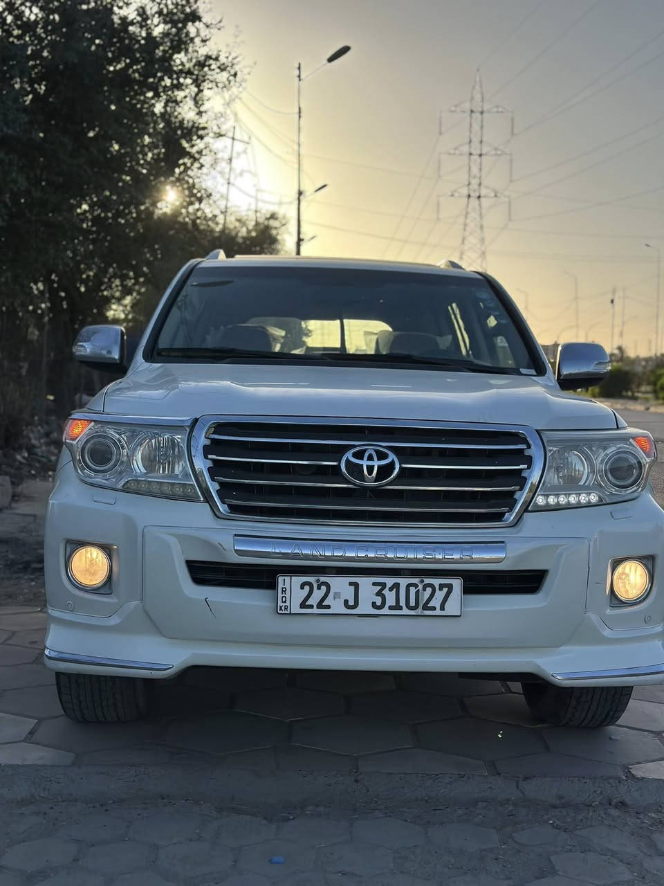 لاندكروز 2014 GX.R  مكفولة عدا الدعامية
محرك 6 سلندر ماشية 195السياره اصل بريم 
سياره فول                    
المواصفات
فتحه
مري شفط
مري قلاب
كامره خلفية
حساسات
بلوتوث
ثلاجة
ايكو
لد نهاري
تحكم استيرن
منظومة زنون
كشن  السائق كهربائي ٣ دكم
تشغيل عن بعد 
تقفيل جام
اشاير ترحيب
تخم تاير 
8 ايرباكات
ثلاث قطع تبريد
دوسات ليزريه 
زراكات لايت
📍المكان بغداد الكاظميه  
السعر375$
الستفسار ***********
