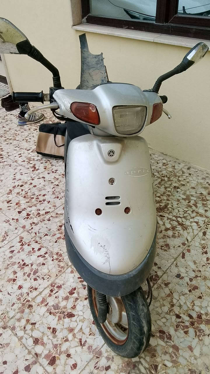 ماطورين للبيع الصوره الاولى مامفتوح مكينه وايرمنيه كلو شغال 
وثاني واحد فقط مبدل بستن وايرمنيه كلو شغال
سعر المامفتوح ب٢٦٠وبيه مجال 
وثاني المعمر بيتن ب٢٤٠وبيه مجال 
وادا تاخد اثنينهم اكو مجال بعد 
الرقم ***********وبيه وتساب 
وثاني رقم ***********
