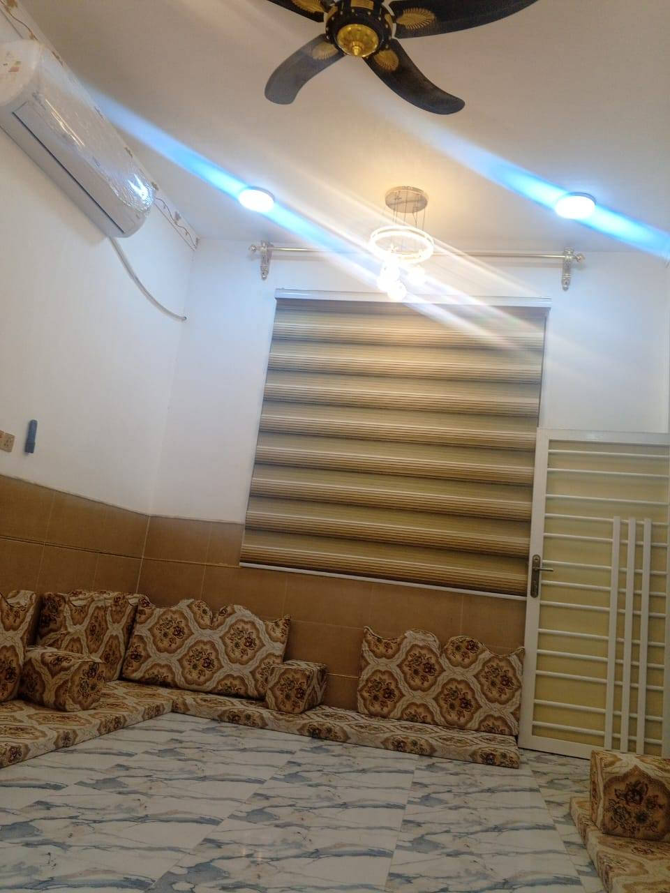 دار للبيع ١٠٠ امامي ١٠×١٠ ركن وجه بناء حديث ٢٠٢٥ طابقين ٤غرف نوم صاله ٢ استقبال مطلخ وصحيات الفداء مقاطعه ٢٢ قرب المدرسه الصينيه الجديده المنطقه خدمات كامله السعر ١٥٧ للاستفستار الاتصال ***********
