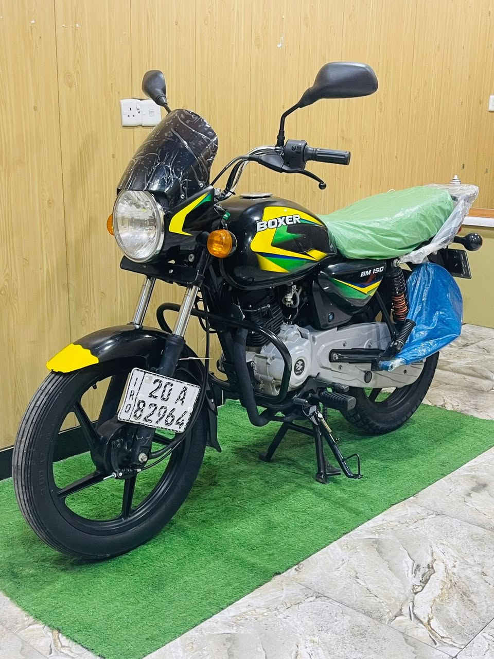 ياوالله السلام عليكم ورحمة الله وبركاته
بوكسر موديل2023طالعه بال24دراجه مكفوله مكينه مكفوله 
دراجه ماشيه 10الف كهربائيات كلها شغاله بدون اي نقص
مرقمه رقم ديالى نكليزي تحويل ثاني يوم (بيع نقد او قسط)
على ماستر كارد الرافدين (موضف.عسكري.متقاعد)
عنواني ديالى بعقوبه بهرز معرض الأصدقاء 
شراي اتصل ودلل***********وتساب او اتصال
ملاحضه غير متواجد خاص
