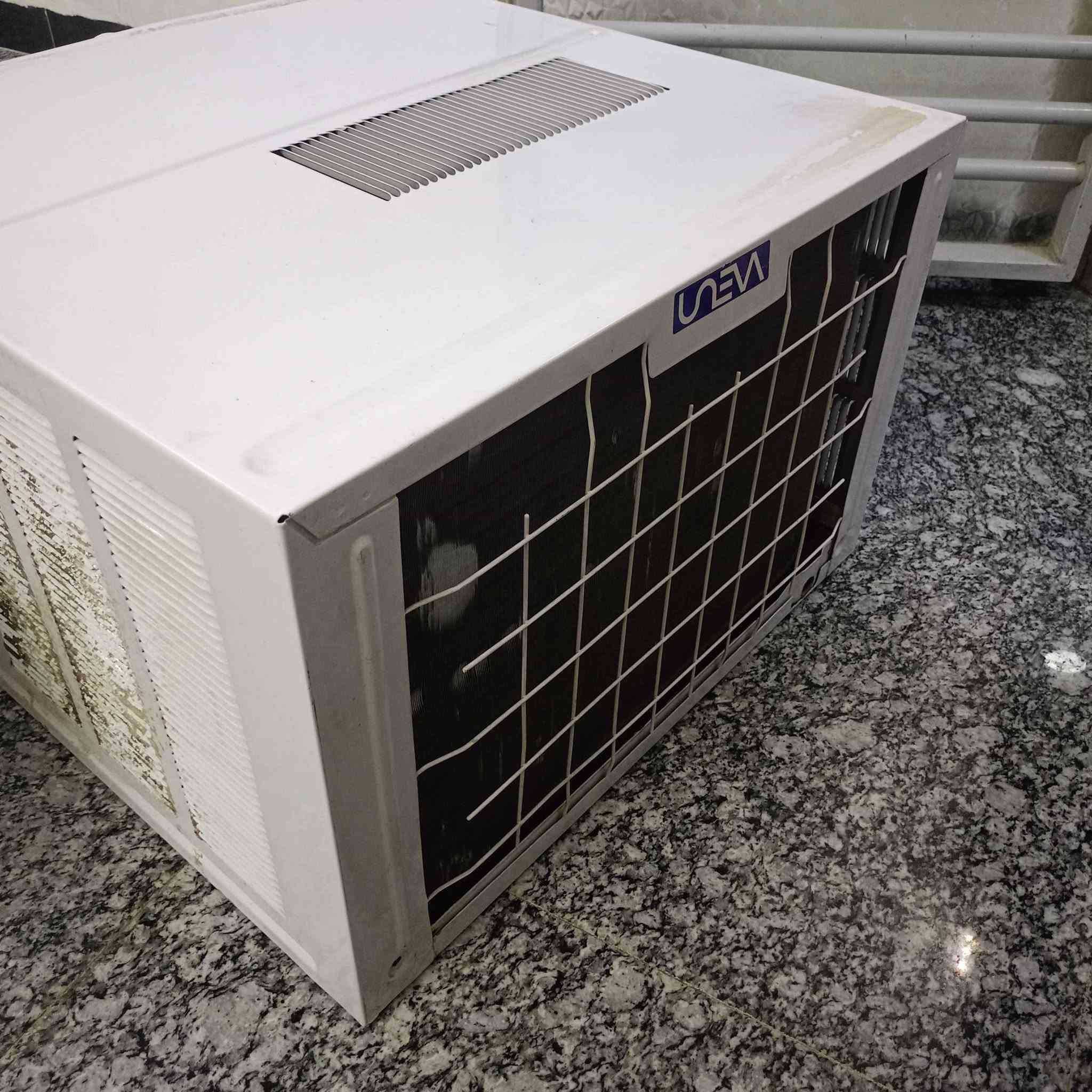مكيف 2 طن  تبريد ثلج🥶 وتدفئه فول للبيع السعر 225 وبي مجال بسيط المكان بغداد حي القاهرة


**إذا كنت صاحب هذا الإعلان وتريد حذفه لأي سبب، رجاءا أرسل رسالة إلى الدعم الفني**