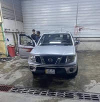نيسان نيڤارا • ٢٠٠٩ • مكفولة