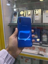 سامسونك A50 • ١٢٨ • شاشة بيها طبع