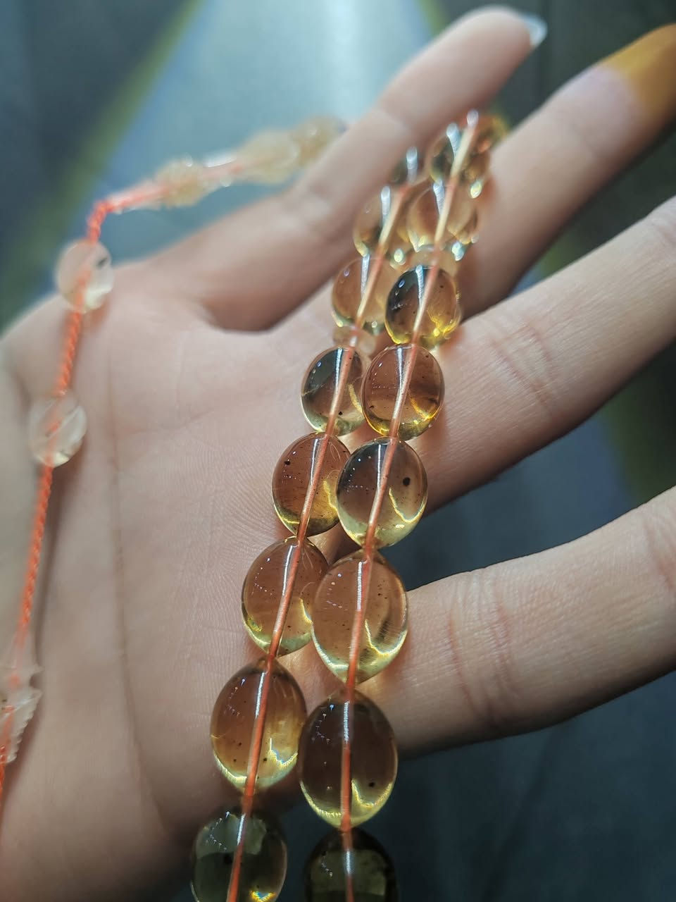 كهراب ليتواني أصلي وطبيعي 100٪100 لديها عطر إلى الأبد و عنده شهادة الأصالة والجودة و شغل أيد خاصة فنية بيد اسطة طارق شهاده

الآن موجود في ايليت كوليكشن للتواصل اضغط على علامه واتساب و نحن بخدمتكم


**إذا كنت صاحب هذا الإعلان وتريد حذفه لأي سبب، رجاءا أرسل رسالة إلى الدعم الفني**