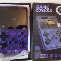 جهاز ألعاب محمول • إلكترونيات