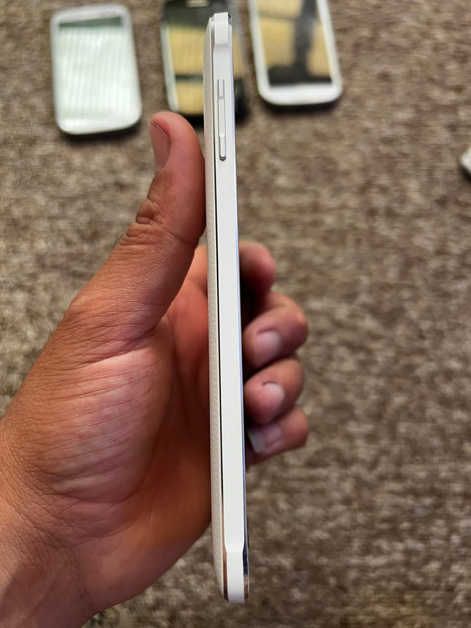 نوت ٤ نظيف 💯 مابي عيب شغال سعرها ٨٠ الف


**إذا كنت صاحب هذا الإعلان وتريد حذفه لأي سبب، رجاءا أرسل رسالة إلى الدعم الفني**