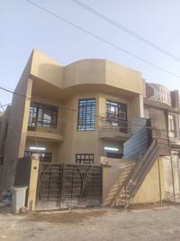 مربع ال 4000 • ١٥٠م • واجهة ٧ ونص