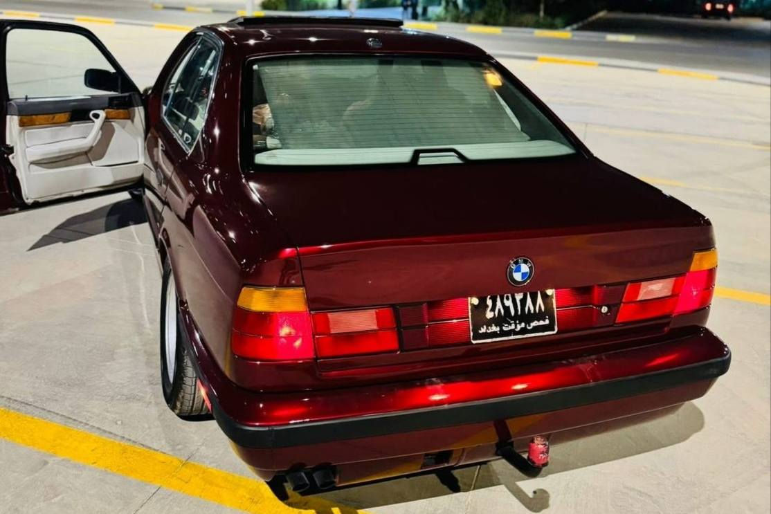 بی ئێم دەبلیو 1992 مواسەفات 525 
ما شاء الله ئاڕمی ئەسڵی سلێمانی 
فول مواسەفات  ناو سپییی
سلایت/جام کارەبا /کوشن هیتەر/ 
پەردەی کارەبای سویچ کۆنترۆل/ 
دەبل چەکمەجە/عەدەسە کامل گیانی بەشەرت 
پێشو پشتی کەبسە
داعمی بۆ داعمی چالو نوکتەی هەبو پارەببڕە بەشەرت 
چوار ویلو تایەی لۆک لۆکی لە ژێرە 
کامل کارەبایو گیانی بەشەرت 
٢٥٠ مەسرەفی تیا نیە
 لە سایەقێکی کەمە سەیارەی مەعرەز نیە 
هی ژێر خۆمە تەبرید ساردو گەرم و مەرکەزی 

سـعـر : لە کۆمێنت داوابکە ڕاستەوخۆ بۆت دێت 📥 

گێڕو مەکینەی بەشەرتی ١٠٠ فیتەر  
هیچ کێشەیەکی تێدا نییە 

ژمارەی خاوەنەکەی 
‎*********** ڤایبەر و واتساپ
