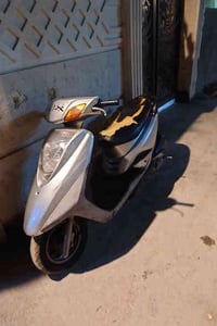 دراجة بريز نضيفة وحلوة نكره سلف كفاله عامه مكينه مجفته كله اصلي جايبله...