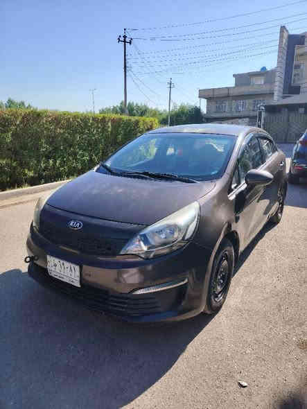 كيا ريو خليجي 2016
بدون حادث وبدون صبغ  وبيها طخات موضحة بالصور، السيارة مال جناي تخم تاير جديد وصدرها الامامي كامل جديد بيها ((((( صوت بالكير))))))
تمشي طبيعي تنميراتها كلها طبيعية بدون تأخير ولا صفنه بس بيها صوت بالبيرنكات.
سبب البيع اني طالب جامعه ماعندي اصرف عليها.
السعر 90 ورقة وبيها مجال للشراي.
مكاني بغداد - السيدية
*********** بغداد
