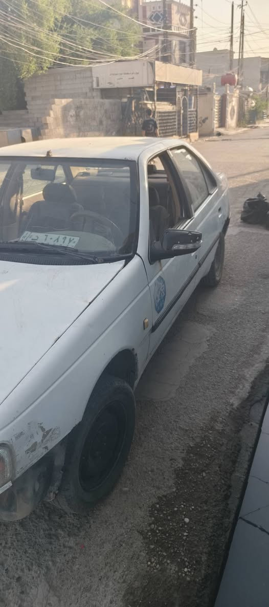 سلام عليكم بيجو للبيع 405 رقم بغداد كير ومكينة وحدادية خير من الله عنواني بغداد حي النصر رقم الهاتف *********** السعر 20بيه مجال موديل
